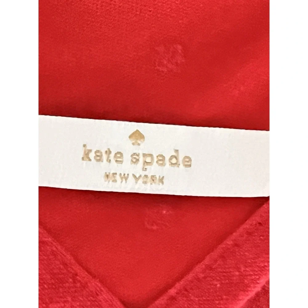 KATE SPADE New York Larabee Dot TABLECLOTH RED/Cranberry Oblong 102